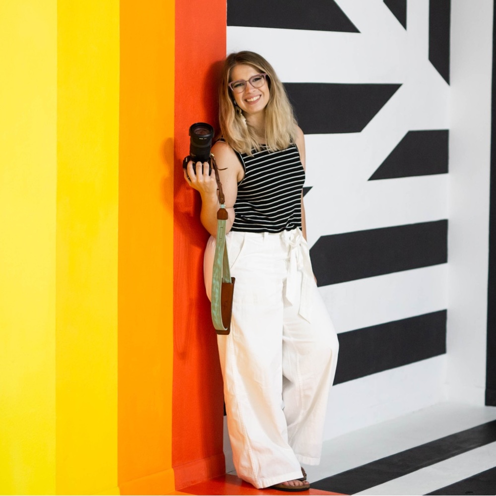 Meet your Posher, Taylor ❤️🌼🛍️